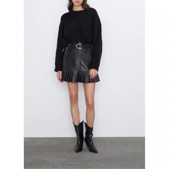 ZARA Pleated Faux Leather Pleated Mini Skirt - Picture 8 of 16